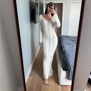 Elegant Cream Knit Maxi Dress